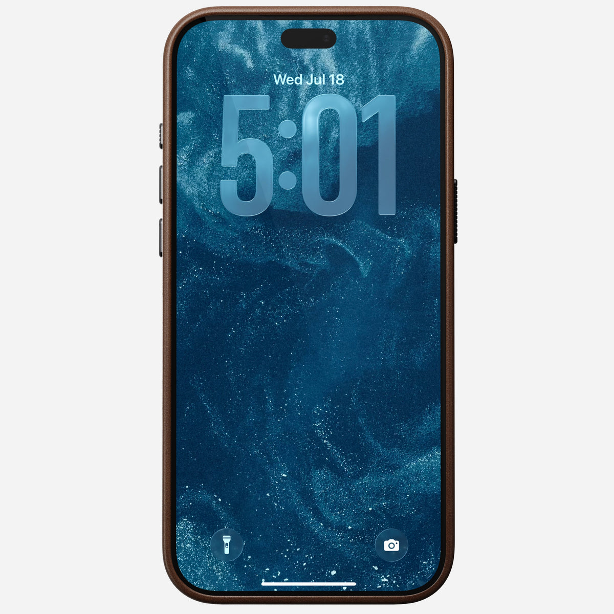 Detail of the Camino leather grain on the Nomad Traditional iPhone 18 Pro Max case
