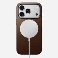 Angled view of the brown Camino leather Nomad Traditional case on iPhone 18 Pro