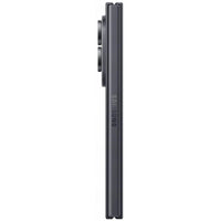 Samsung Galaxy Z Fold8 256GB in Graphite - hinge detail