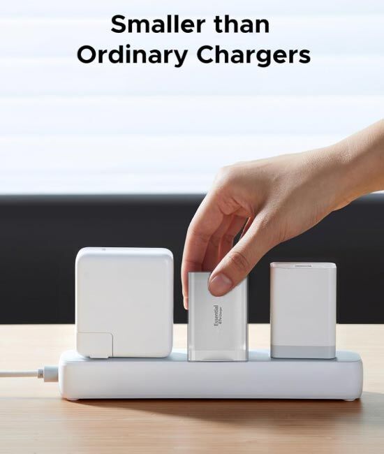 Spigen EE673OC 67W wall charger close-up of Spigen branding and port labelling