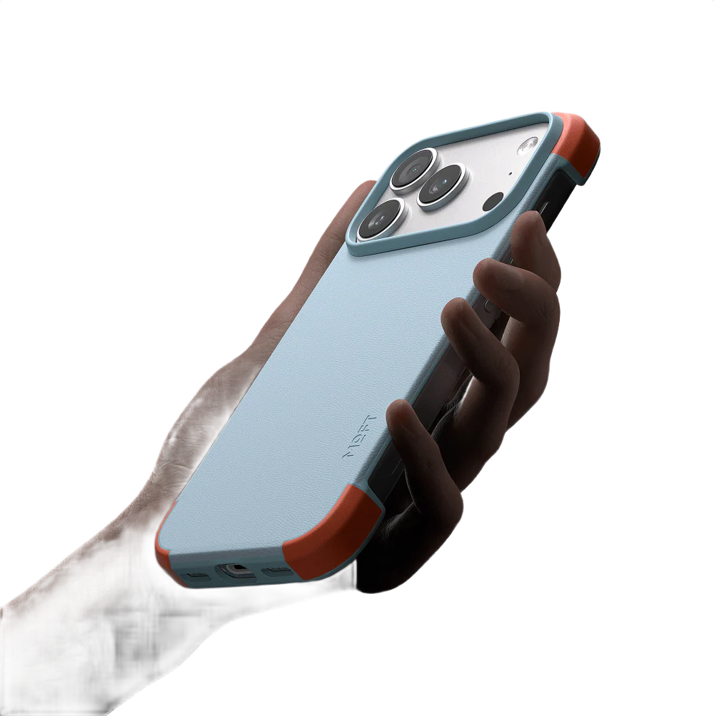 Slim 28g profile of the MOFT Frame MOVAS leather case in hand