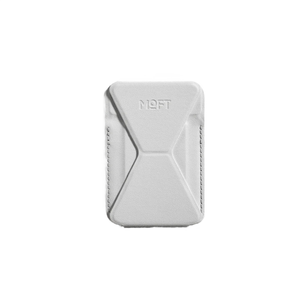 Slim 6mm profile of the MOFT Snap-On stand and wallet