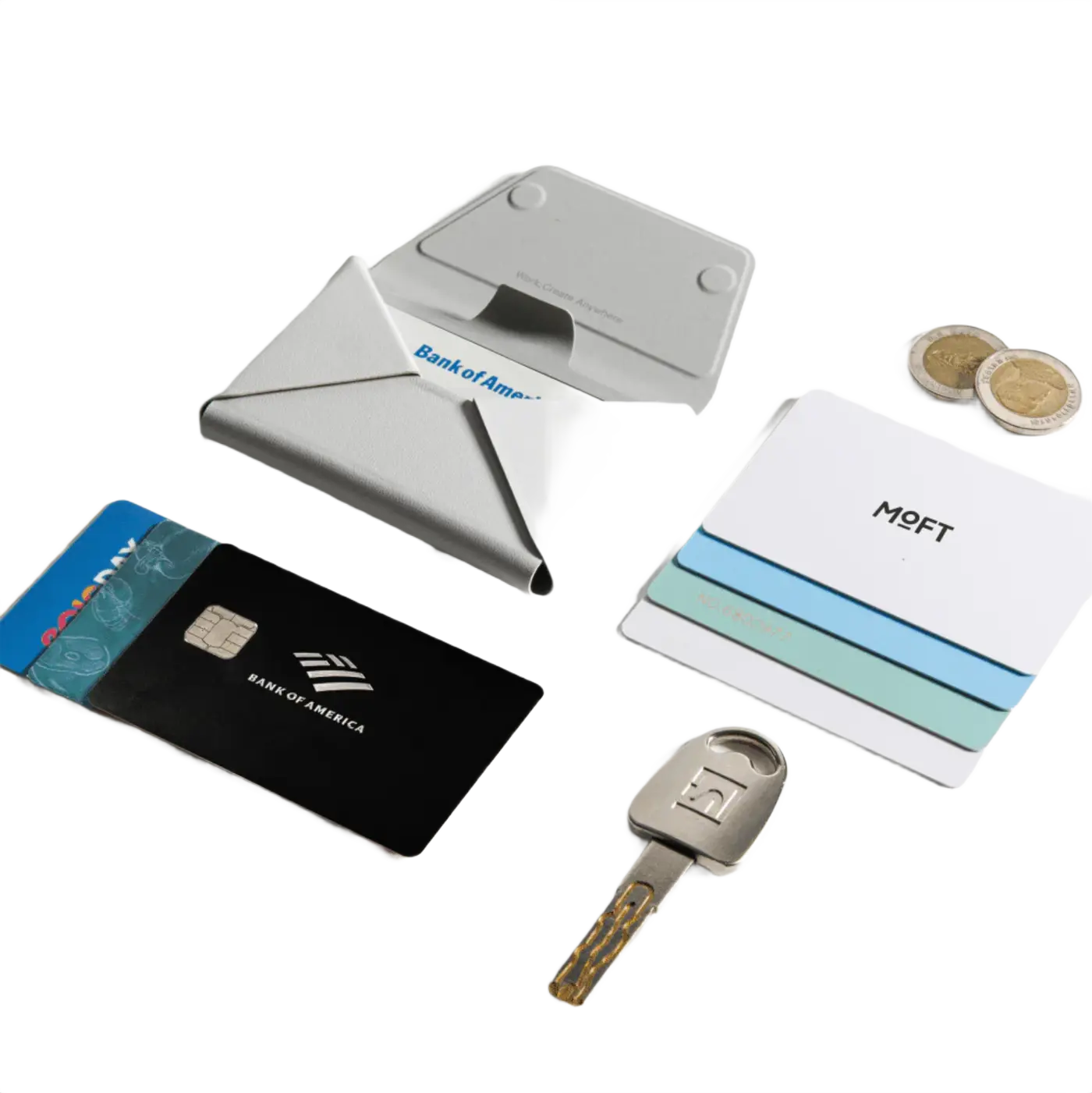 Compact 100 by 70mm footprint of the MOFT Snap Field Wallet