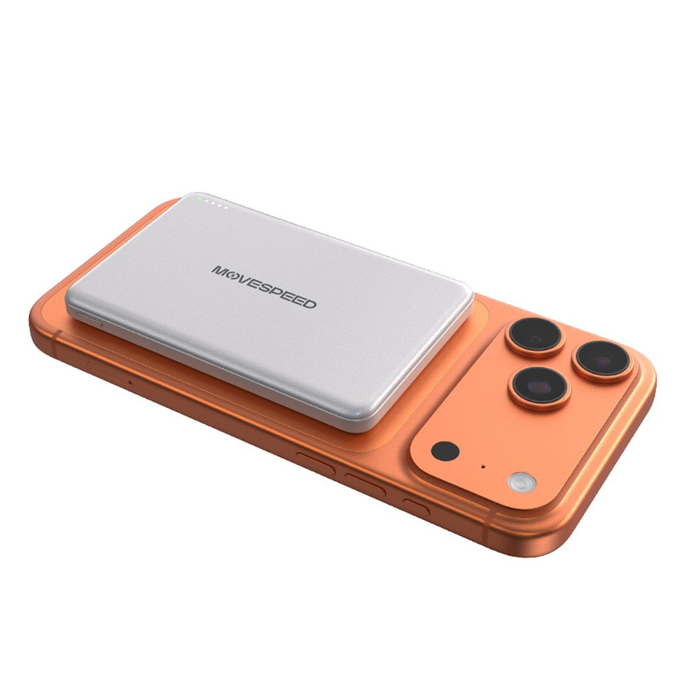 USB-C port detail on MOVE SPEED solid-state power bank 10000mAh